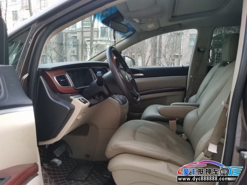 15年别克GL8轿车抵押车出售