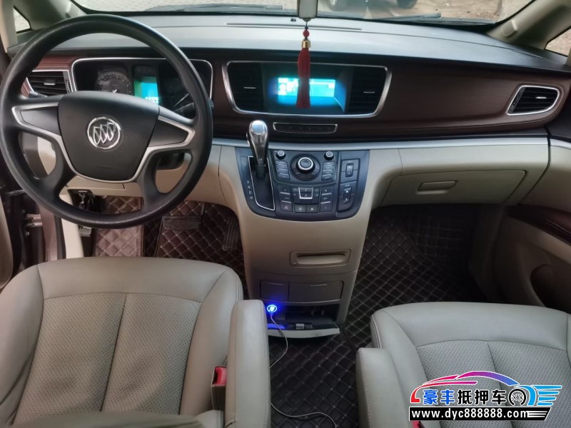 15年别克GL8轿车抵押车出售