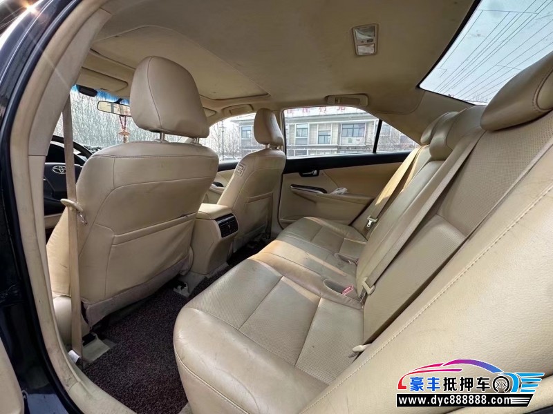 16年丰田凯美瑞轿车抵押车出售