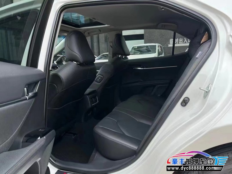 23年丰田凯美瑞轿车抵押车出售