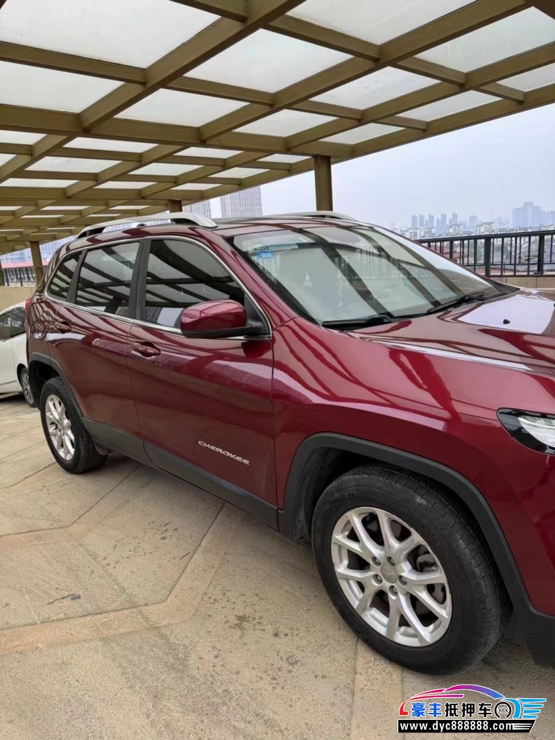 17年Jeep自由光SUV抵押车出售