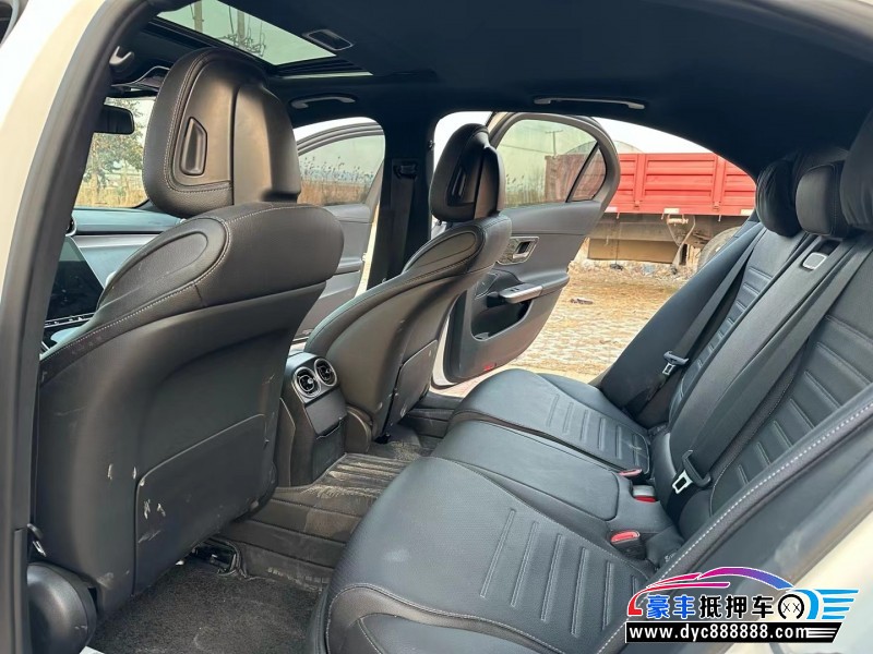 22年奔驰C轿车抵押车出售