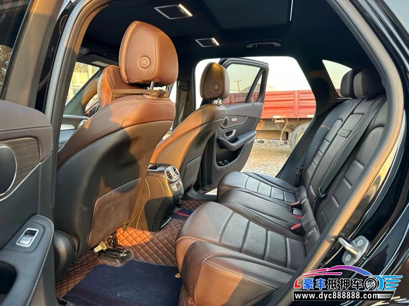 22年奔驰GLC轿车抵押车出售