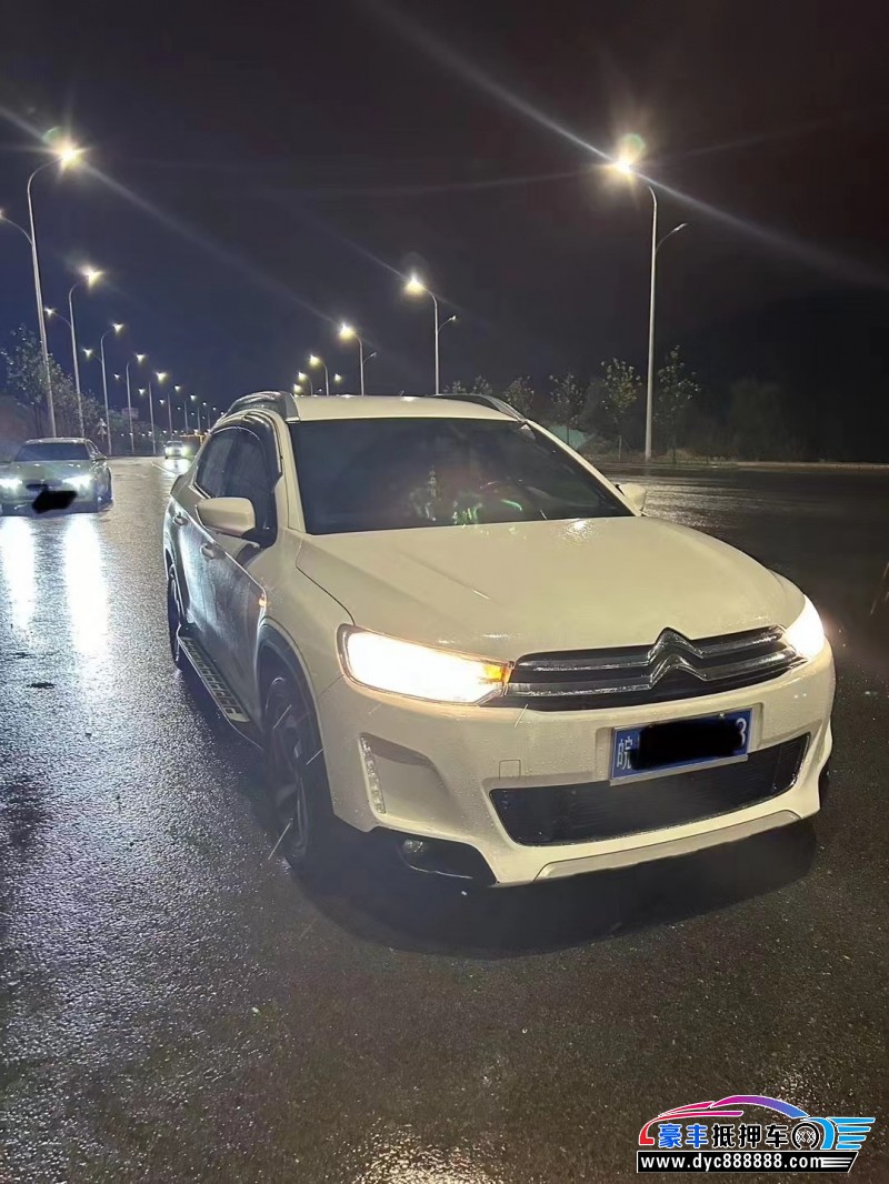 17年雪铁龙C3轿车抵押车出售