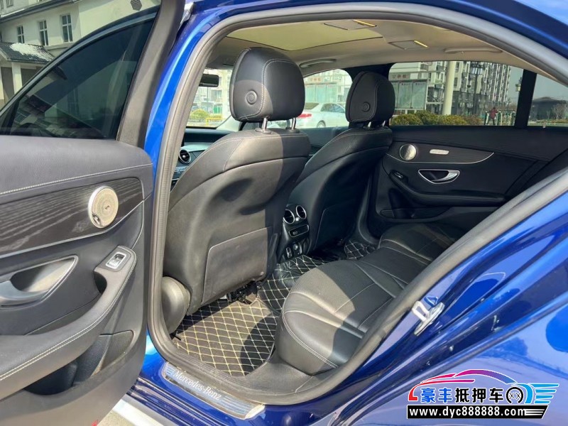 21年奔驰C轿车抵押车出售