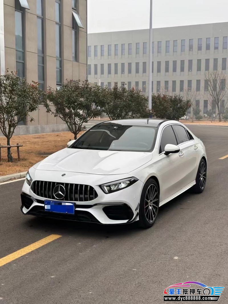 20年奔驰A轿车抵押车出售