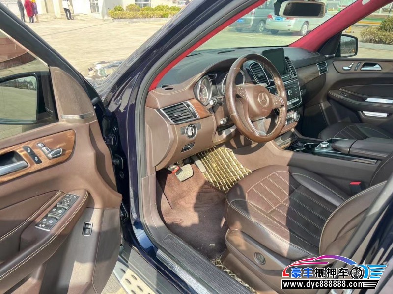 18年奔驰GLE轿车抵押车出售