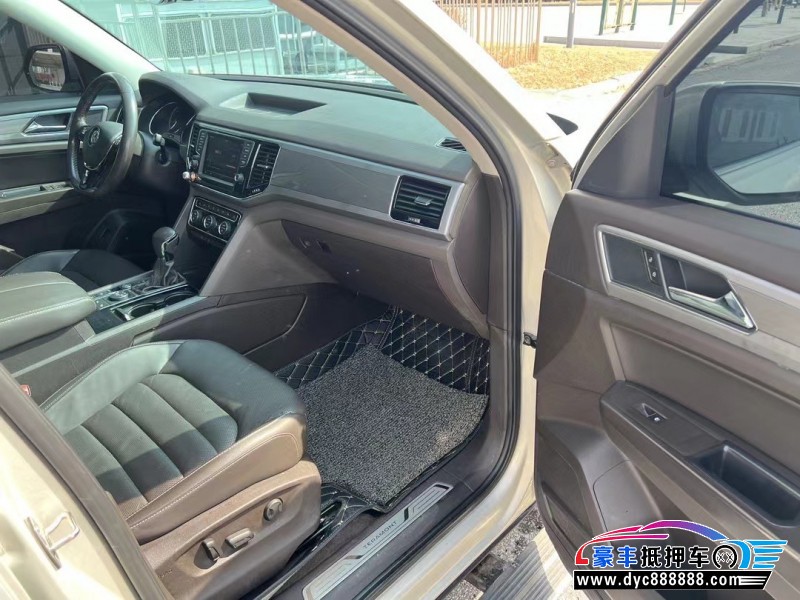 17年大众途昂轿车抵押车出售