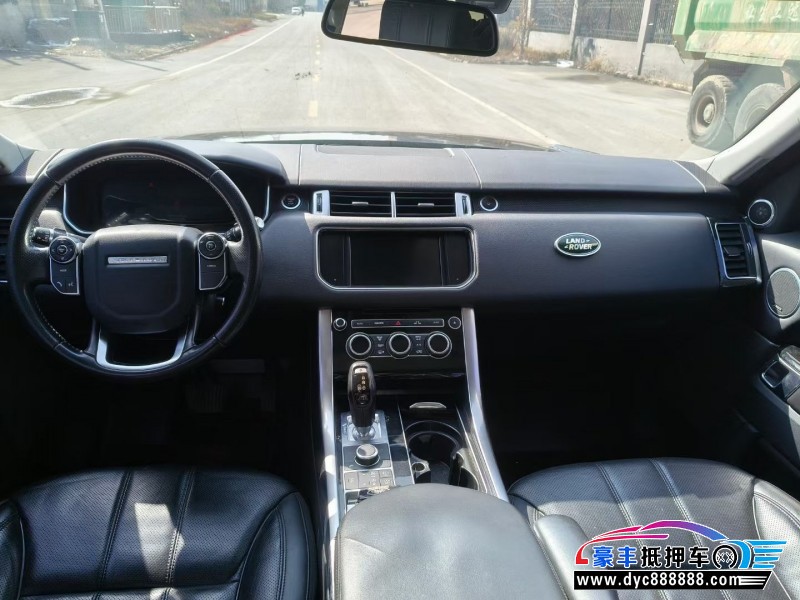 16年路虎揽胜运动轿车抵押车出售