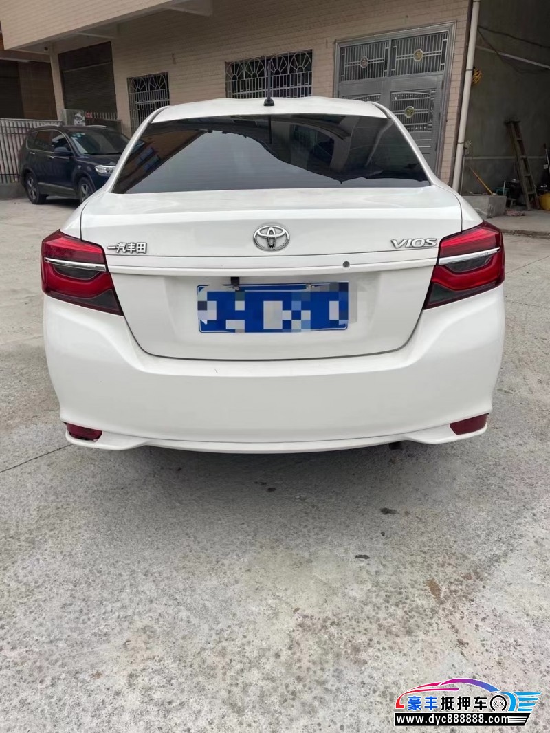 20年丰田威驰轿车抵押车出售