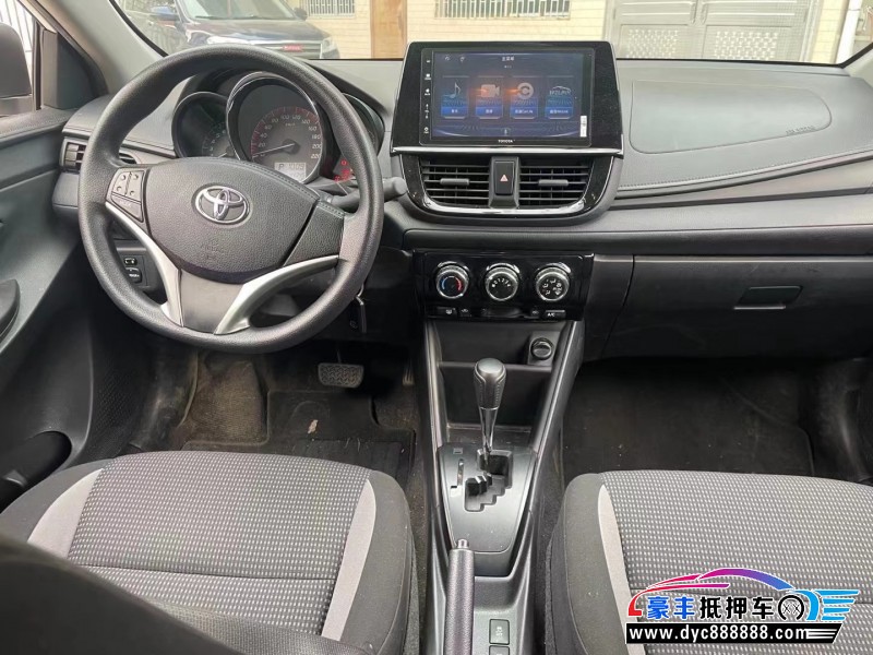 20年丰田威驰轿车抵押车出售