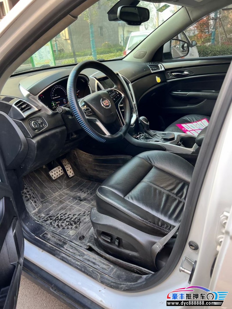 16年凯迪拉克SRX轿车抵押车出售