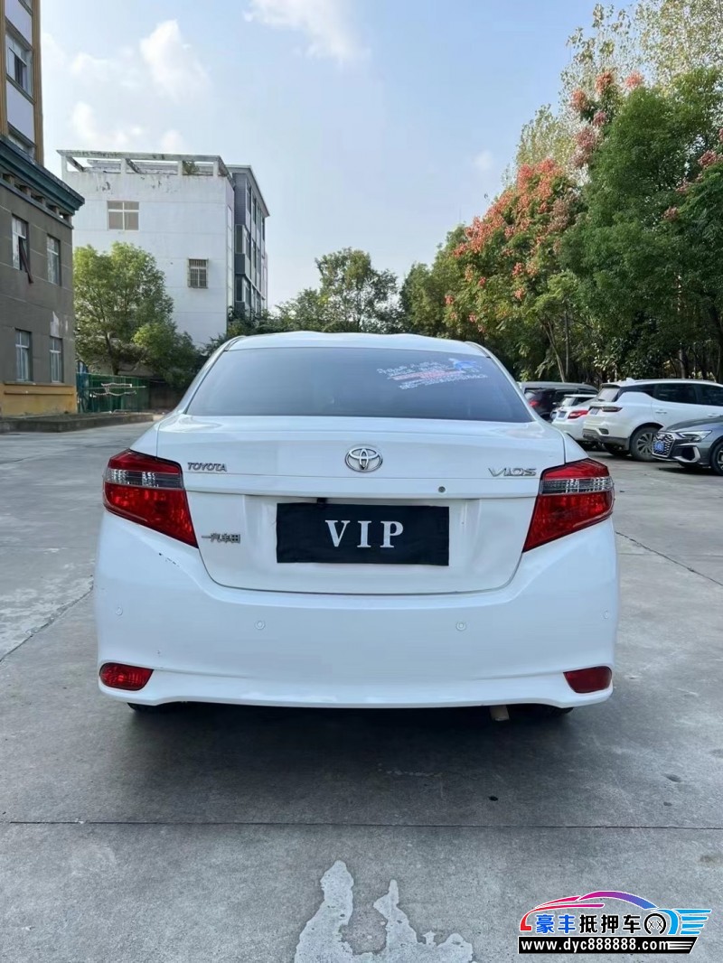 16年丰田威驰轿车抵押车出售