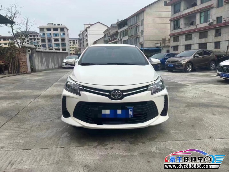 20年丰田威驰轿车抵押车出售
