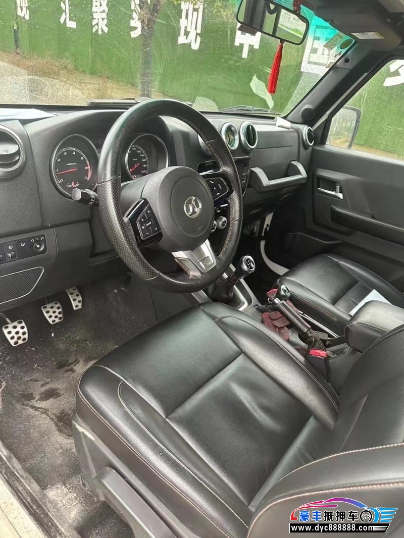 17年北京BJ40轿车抵押车出售