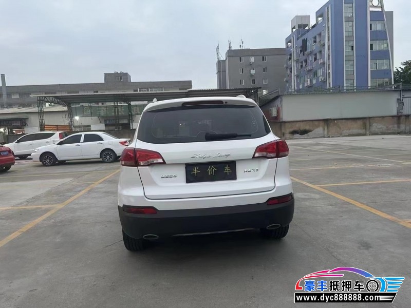 18年众泰大迈X5轿车抵押车出售