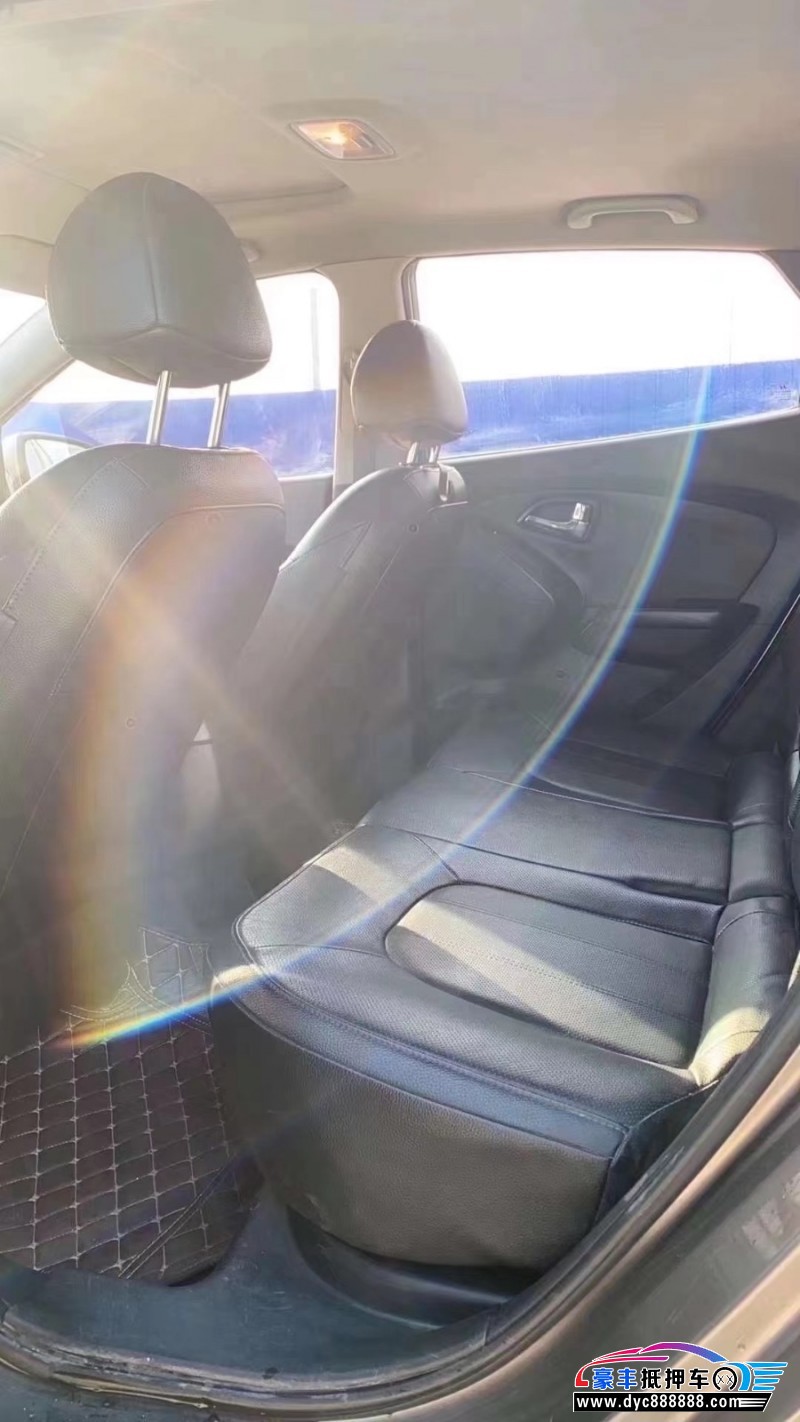 16年现代ix35SUV抵押车出售