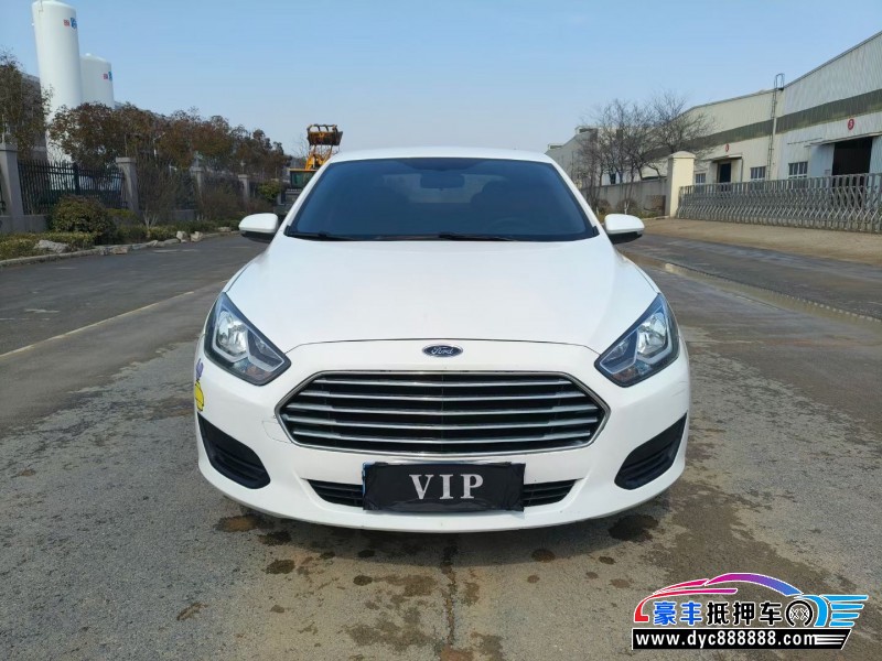 20年福特福睿斯轿车抵押车出售