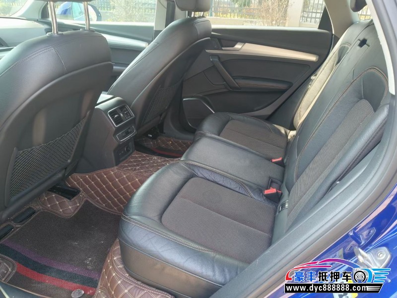 19年奥迪Q5轿车抵押车出售