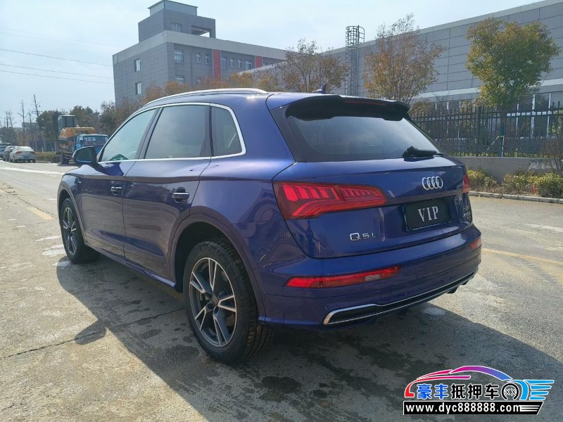 19年奥迪Q5轿车抵押车出售