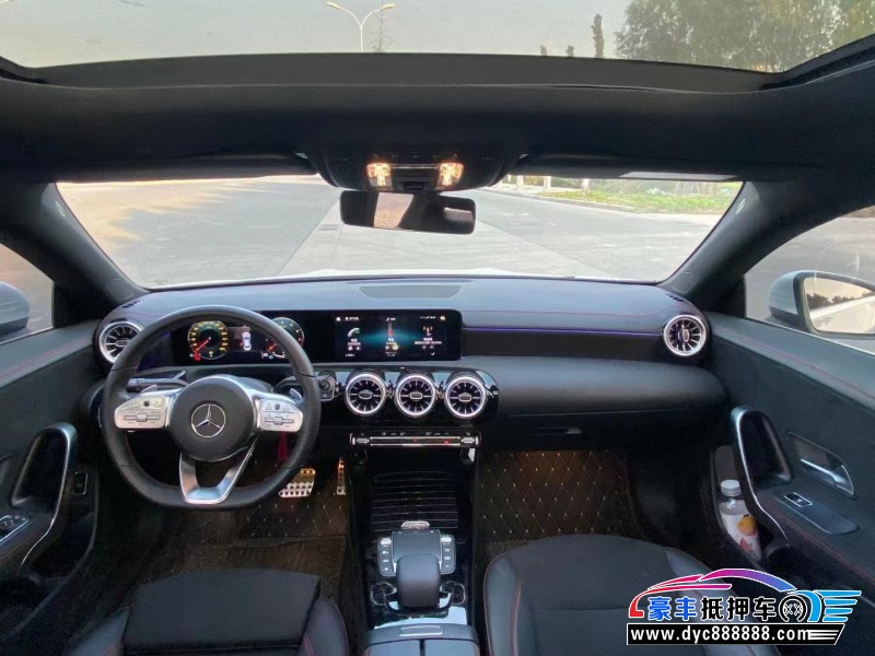 22年奔驰CLA轿车抵押车出售