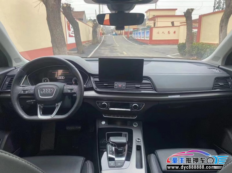 22年奥迪Q5SUV抵押车出售
