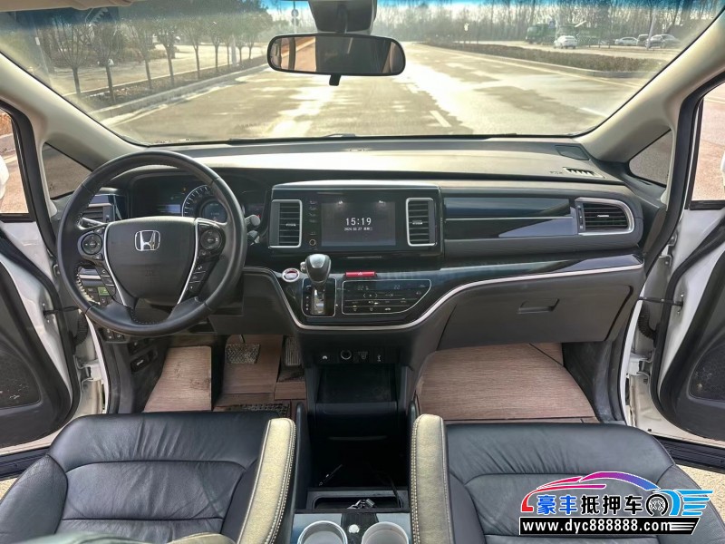 21年本田艾力绅轿车抵押车出售