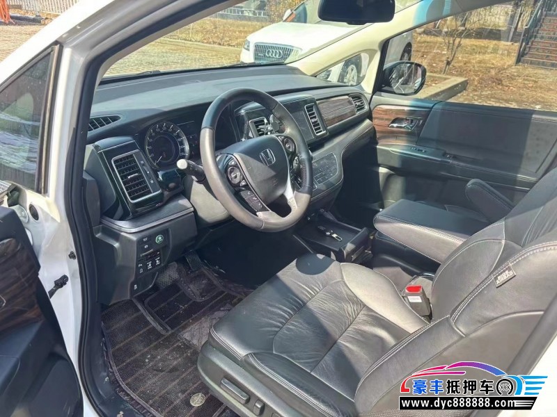 20年本田艾力绅轿车抵押车出售