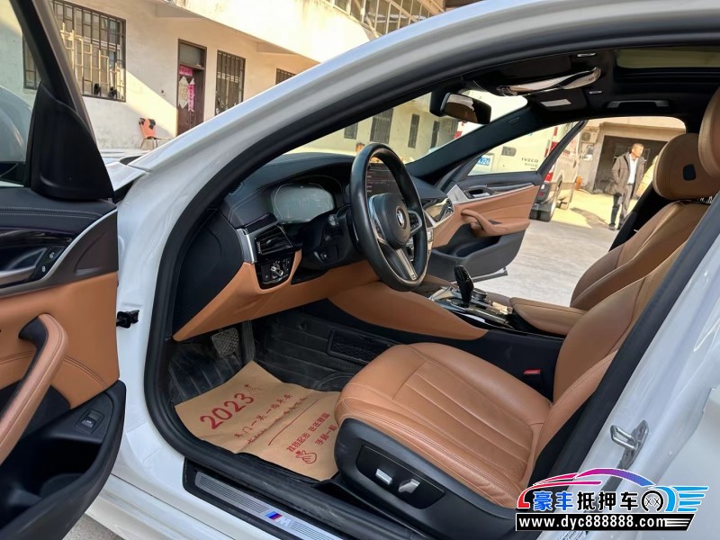 20年宝马5系轿车抵押车出售