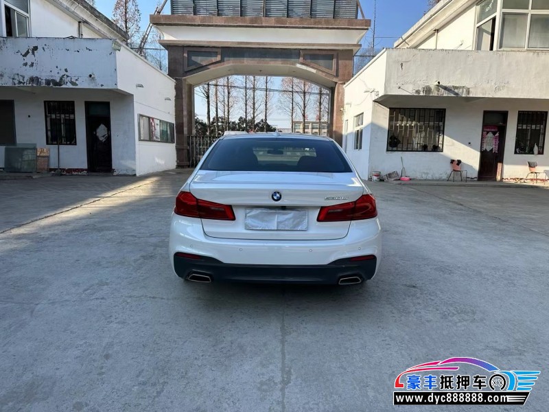 20年宝马5系轿车抵押车出售