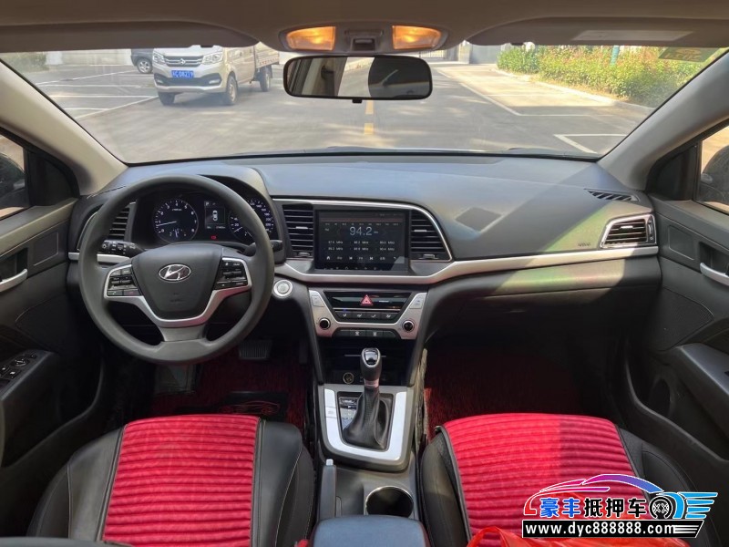 16年现代领动轿车抵押车出售