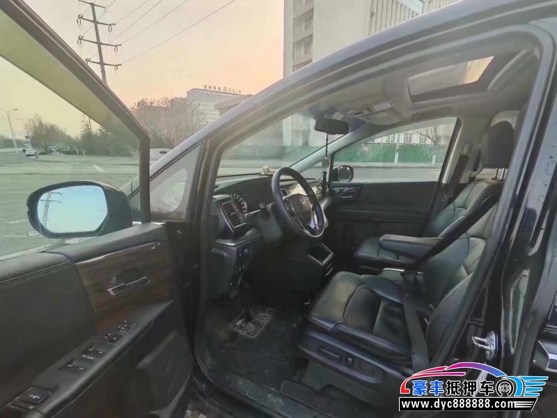 17年本田艾力绅轿车抵押车出售