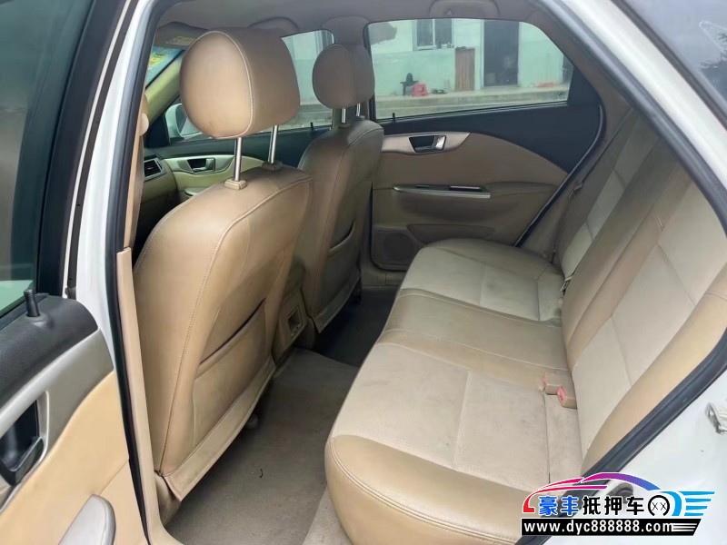 14年别克凯越轿车抵押车出售