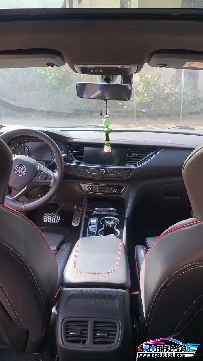 21年别克君威轿车抵押车出售