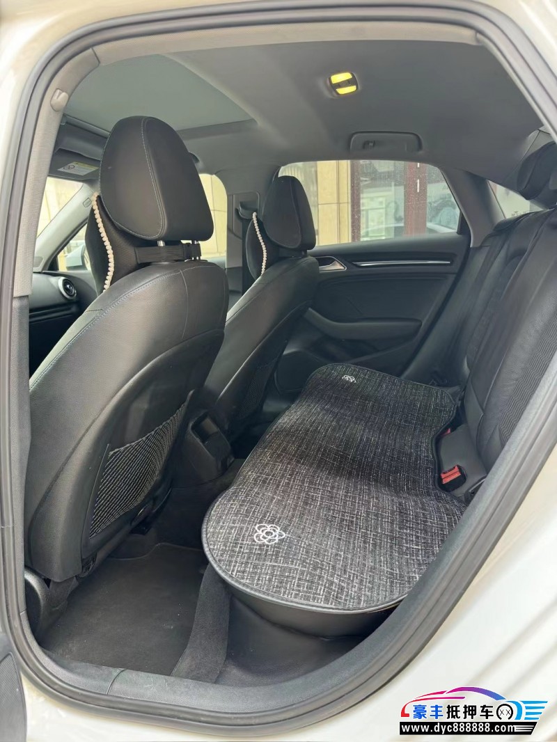 20年奥迪A3轿车抵押车出售