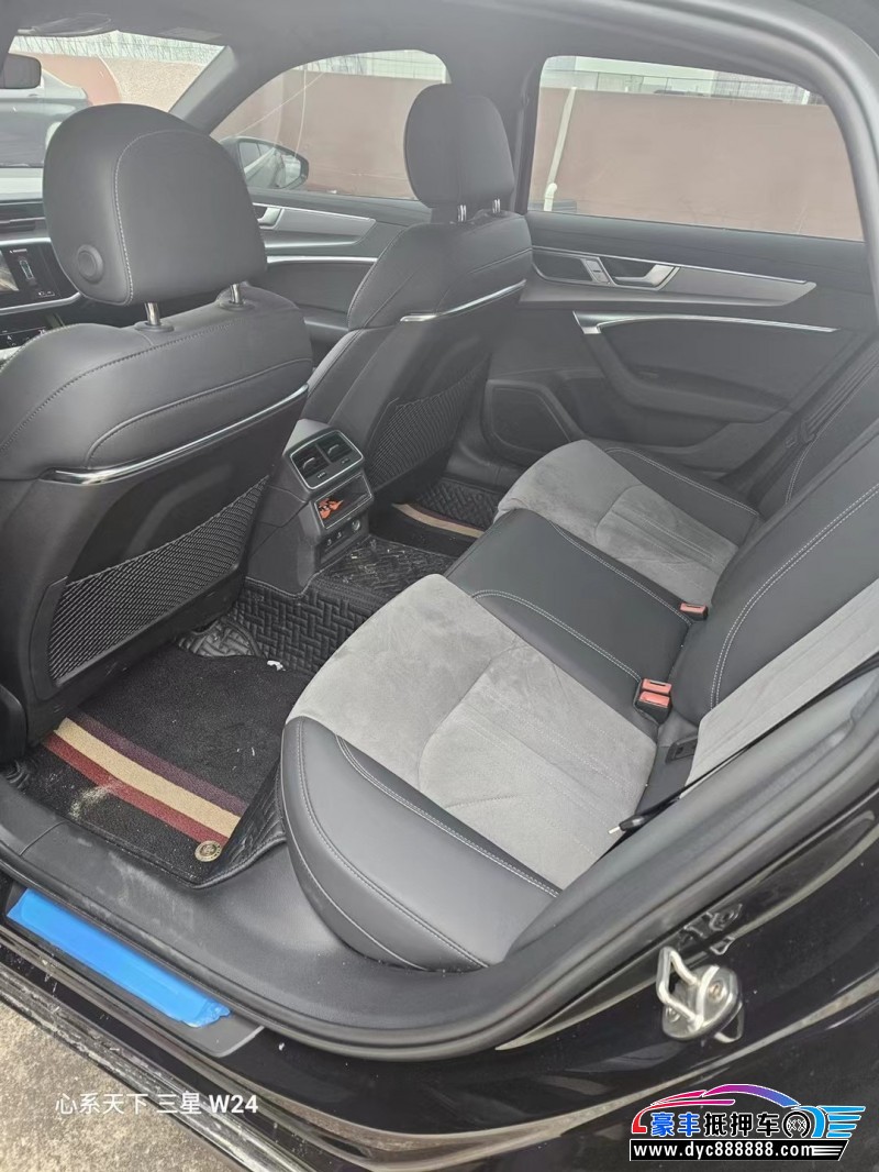 21年领克03轿车抵押车出售