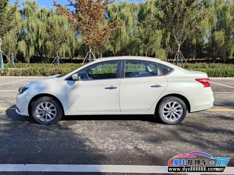 19年日产轩逸轿车抵押车出售