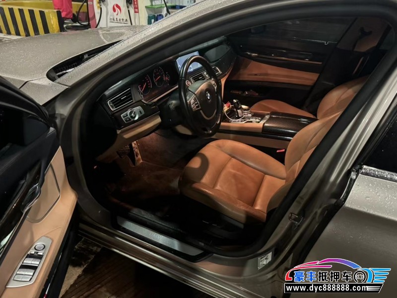 11年宝马7系轿车抵押车出售