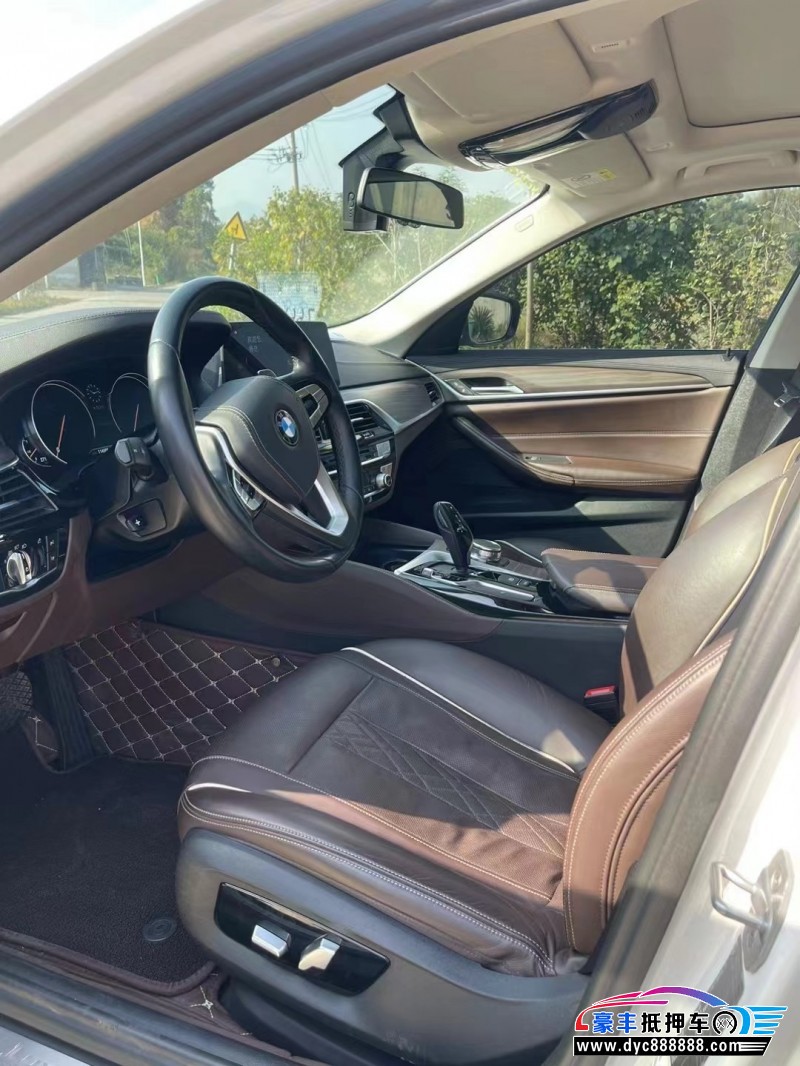 18年宝马5系轿车抵押车出售