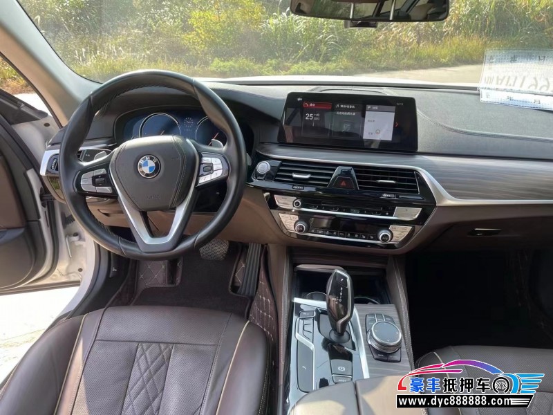 18年宝马5系轿车抵押车出售