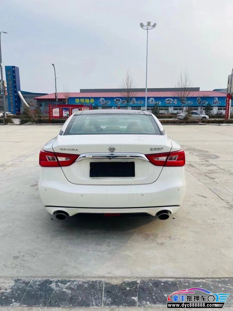 19年日产西玛轿车抵押车出售