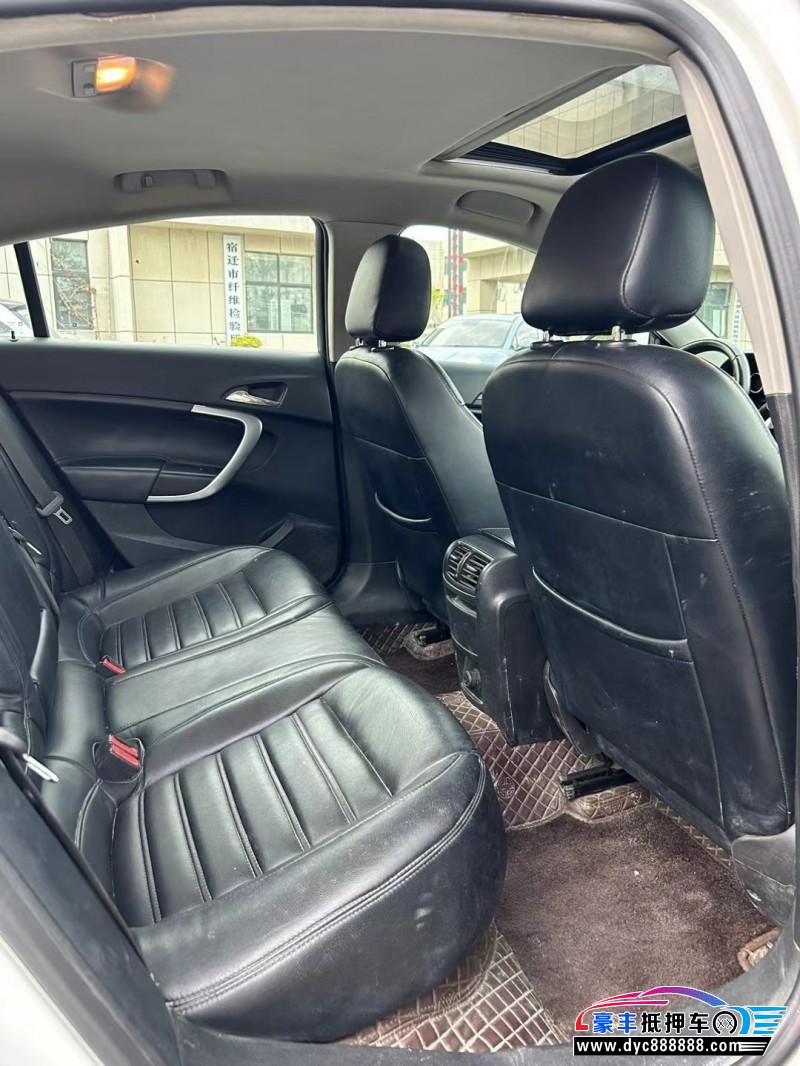 16年别克君威轿车抵押车出售