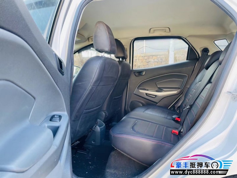 17年福特翼搏轿车抵押车出售