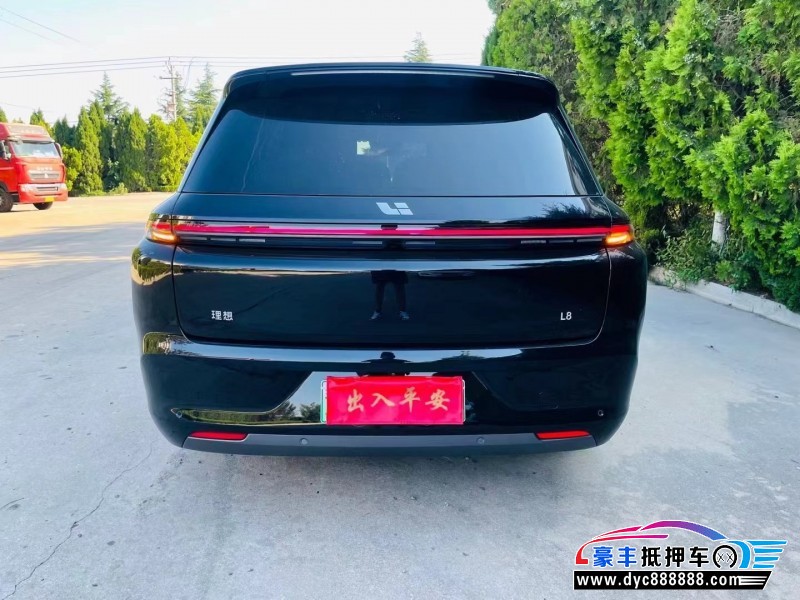 23年理想L8轿车抵押车出售