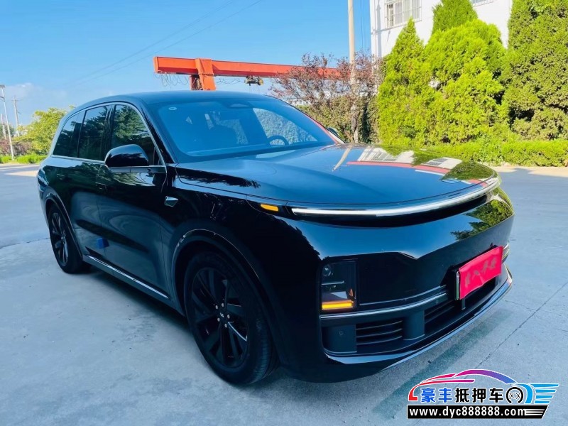 23年理想L8轿车抵押车出售