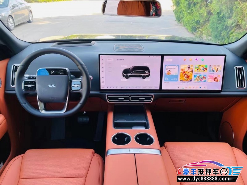 23年理想L8轿车抵押车出售