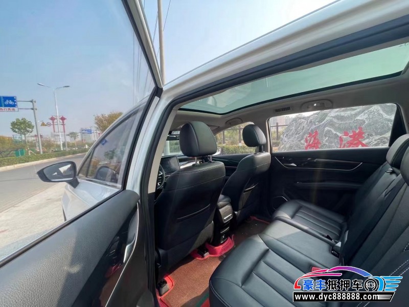 20年比亚迪宋轿车抵押车出售