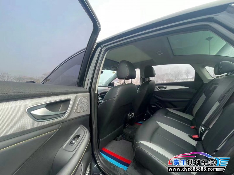 21年荣威ei6轿车抵押车出售