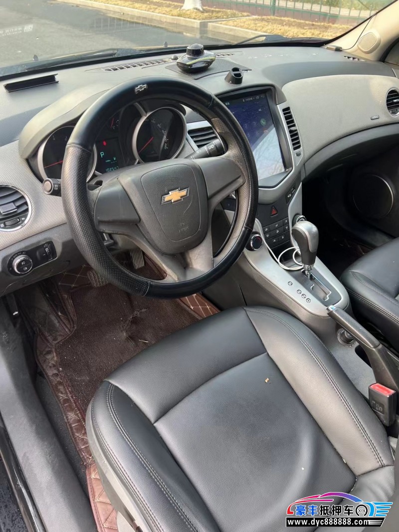 14年雪佛兰科鲁兹轿车抵押车出售