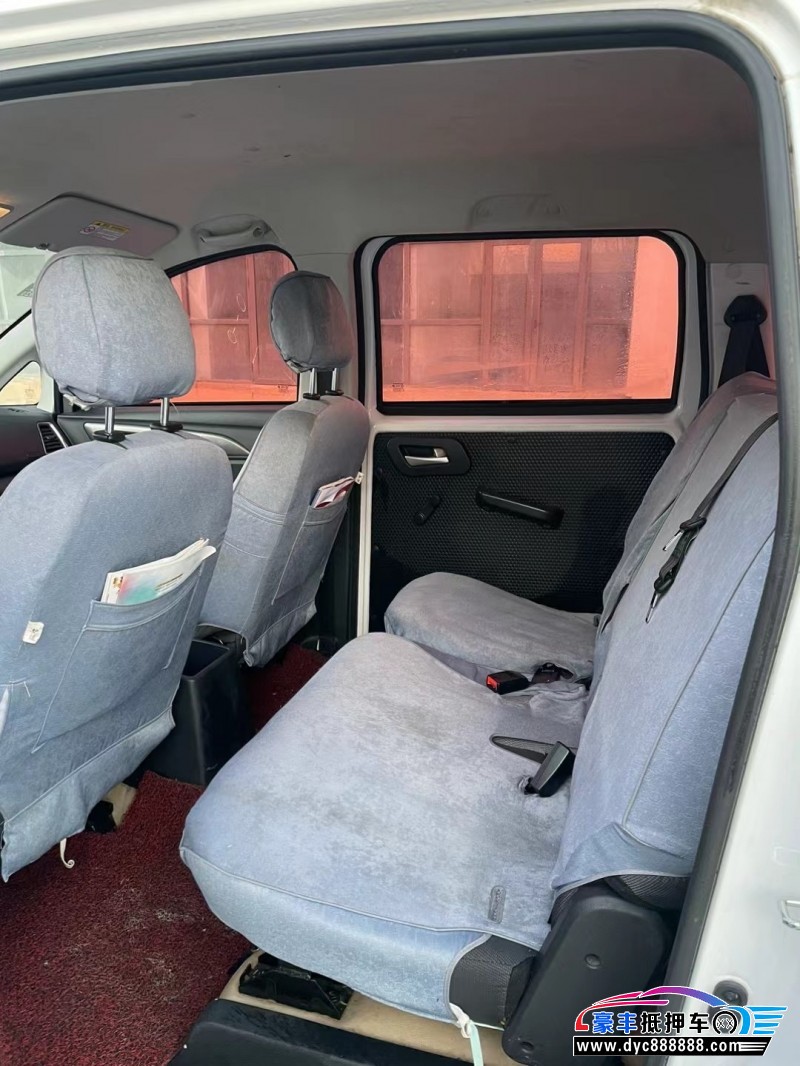 19年长安睿行轿车抵押车出售